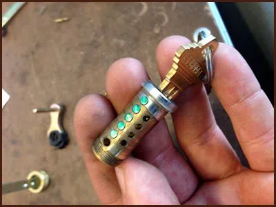 Denver Pro Locksmith Denver, CO 303-357-8321 - 1-9